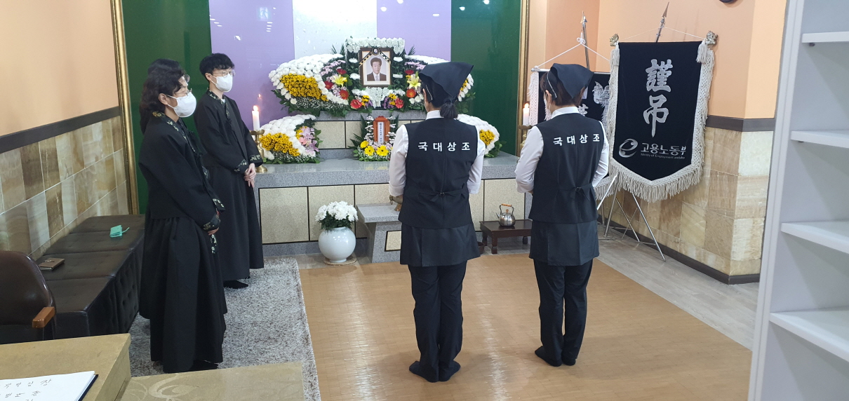 2049928719_qxa7FtwW_0a7e6d6cf35594c79b3862acc99aa214c228644a.jpg 이미지크게보기